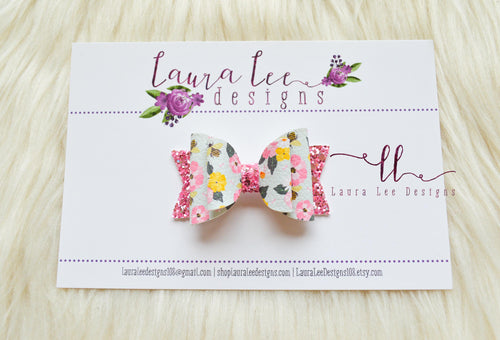 Mini Stacked Sabrina Style Bow || Floral Bees