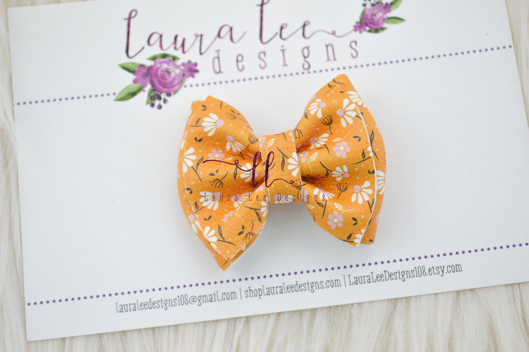Mini Millie Bow Style || Carrie Floral