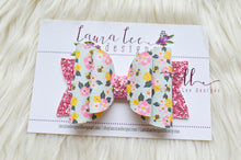 Rosie Style Bow || Floral Bees