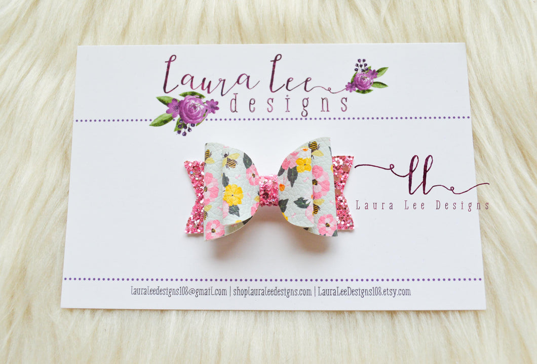 Mini Stacked Sabrina Style Bow || Floral Bees