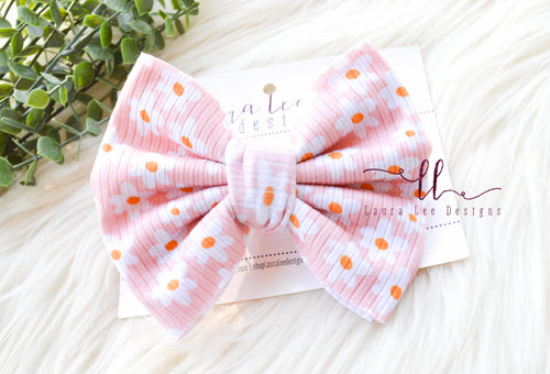 Large Julia Bow Style Bow || Pink Daisies || CLIP ONLY