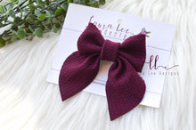 Small Timber Bow || Burgundy || CLIP ONLY