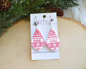 Wren Clay Earrings || Red and White Sweater