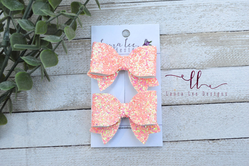 Bitty Piggy Bow Set || Coral Glitter