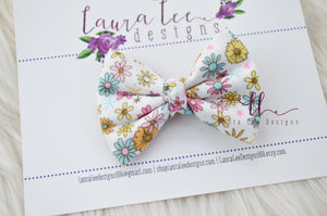 Lucy Style Bow || Daisy Floral