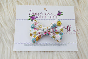 Lucy Style Bow || Daisy Floral