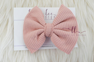 Large Julia Messy Bow Style Bow || Dusty Rose Rib Knit || Clip Only
