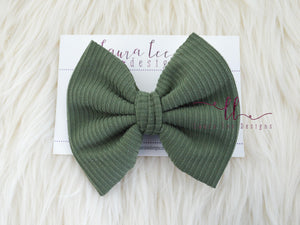 Large Julia Messy Bow Style Bow || Forest Green