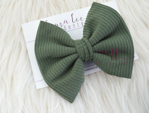 Large Julia Messy Bow Style Bow || Forest Green Rib Knit || Clip Only