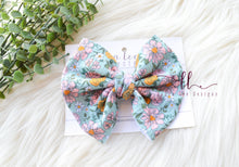 Large Julia Bow Style Bow || Hallie Floral