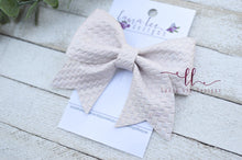 Little Missy Bow || Pale Pink Shimmer