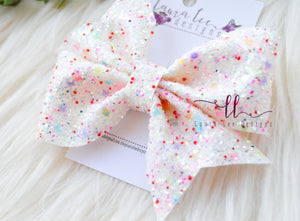Mya Bow Style || White Butterfly Glitter