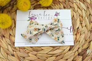 Large Handtied Timber Bow || Cream Floral