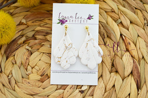 Della Clay Earrings || White and Gold