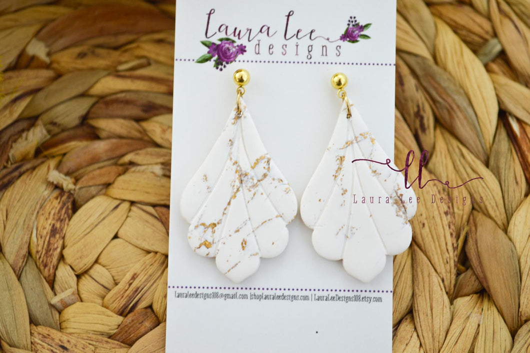Della Clay Earrings || White and Gold