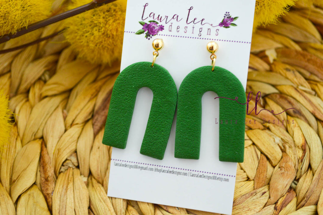 Nova Large Arch Clay Earrings || Green