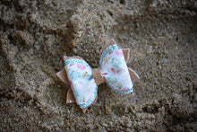 Fancy Molly Bow Style || By The Shore
