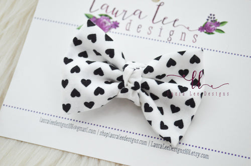 Lucy Style Bow || Black and White Hearts