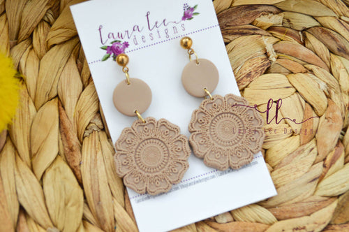 Tessa Clay Earrings || Tan